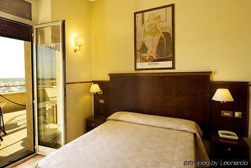Hotel Belvedere Лидо-ди-Остия Номер фото