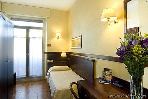 Hotel Belvedere Лидо-ди-Остия Экстерьер фото