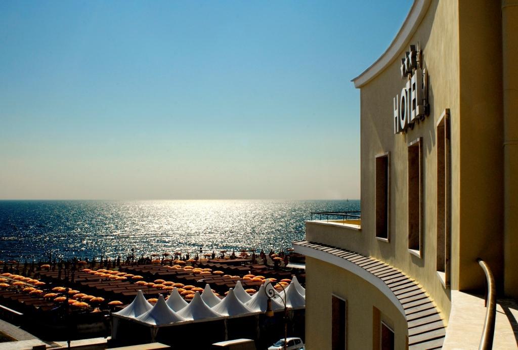 Hotel Belvedere Лидо-ди-Остия Экстерьер фото